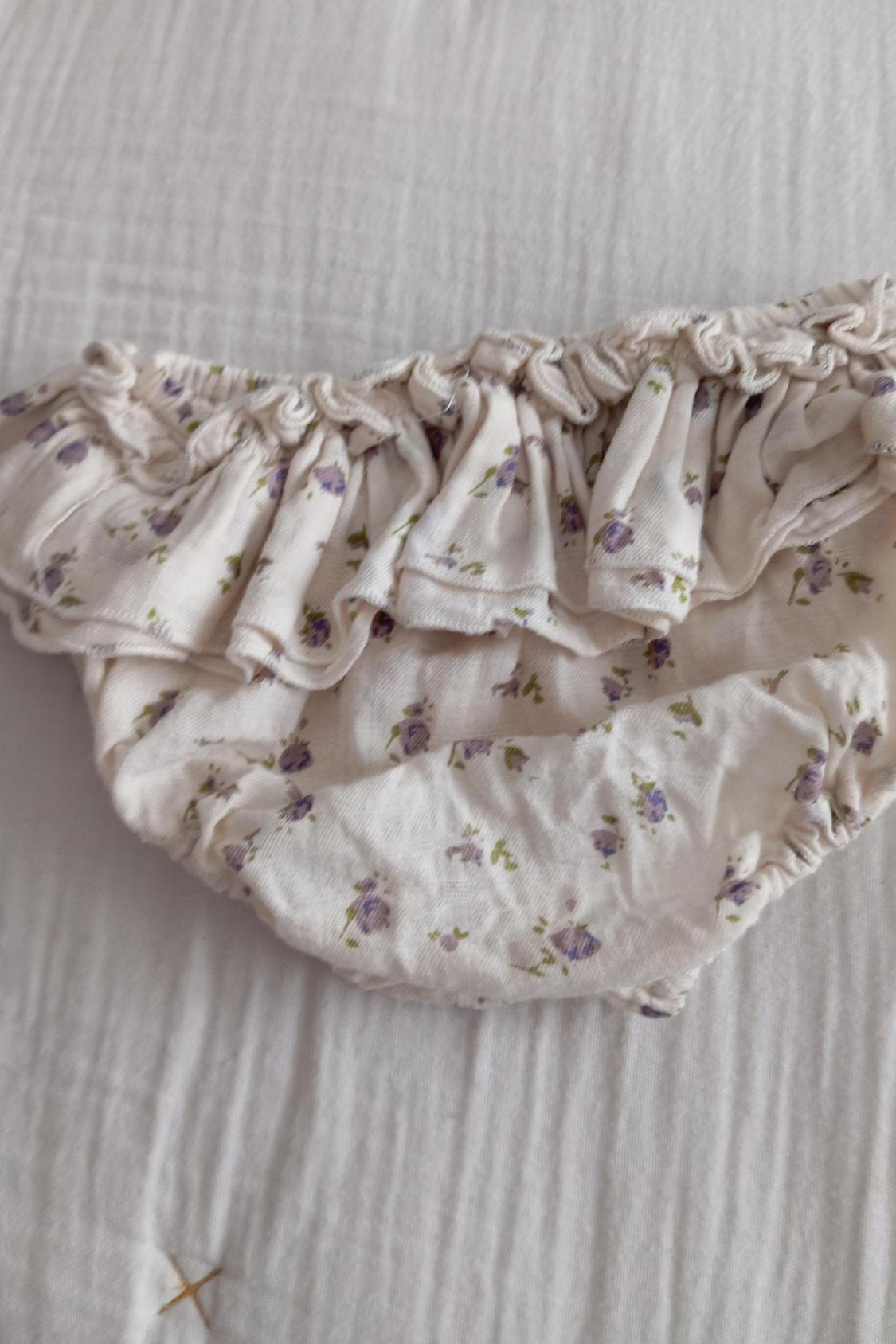 CULETIN BEIGE CON VOLANTES - Image 3