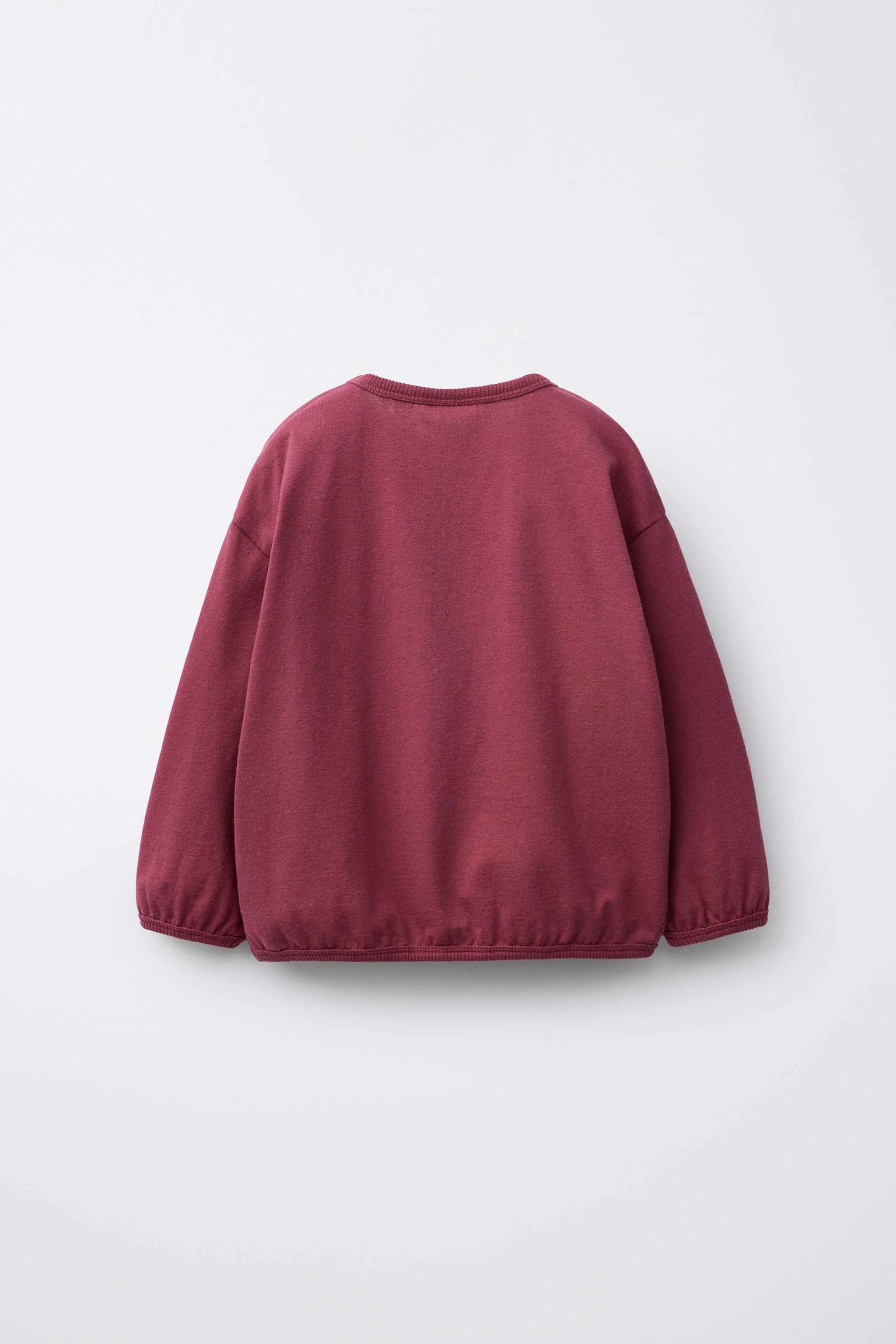 CONTRAST EMBROIDERY T-SHIRT