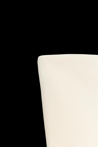 BODY BANDEAU STRETCH - Blanco roto de Zara