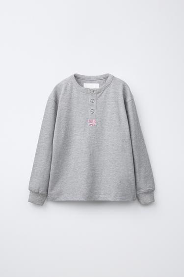 T-SHIRT ETIQUETA DECOTE DE BOTÕES - Cinzento da Zara