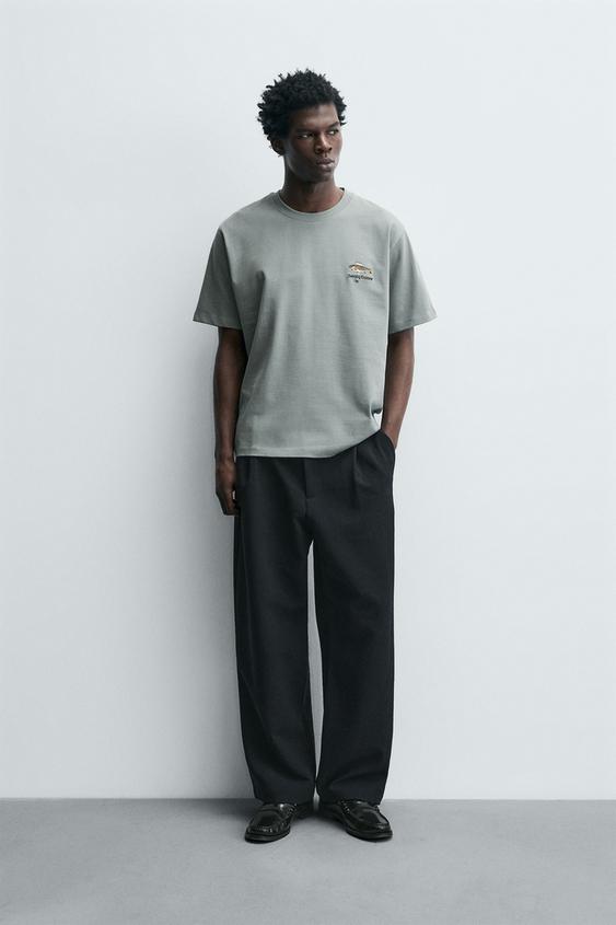 Массаж терапевті ішкі массаж жасайды.