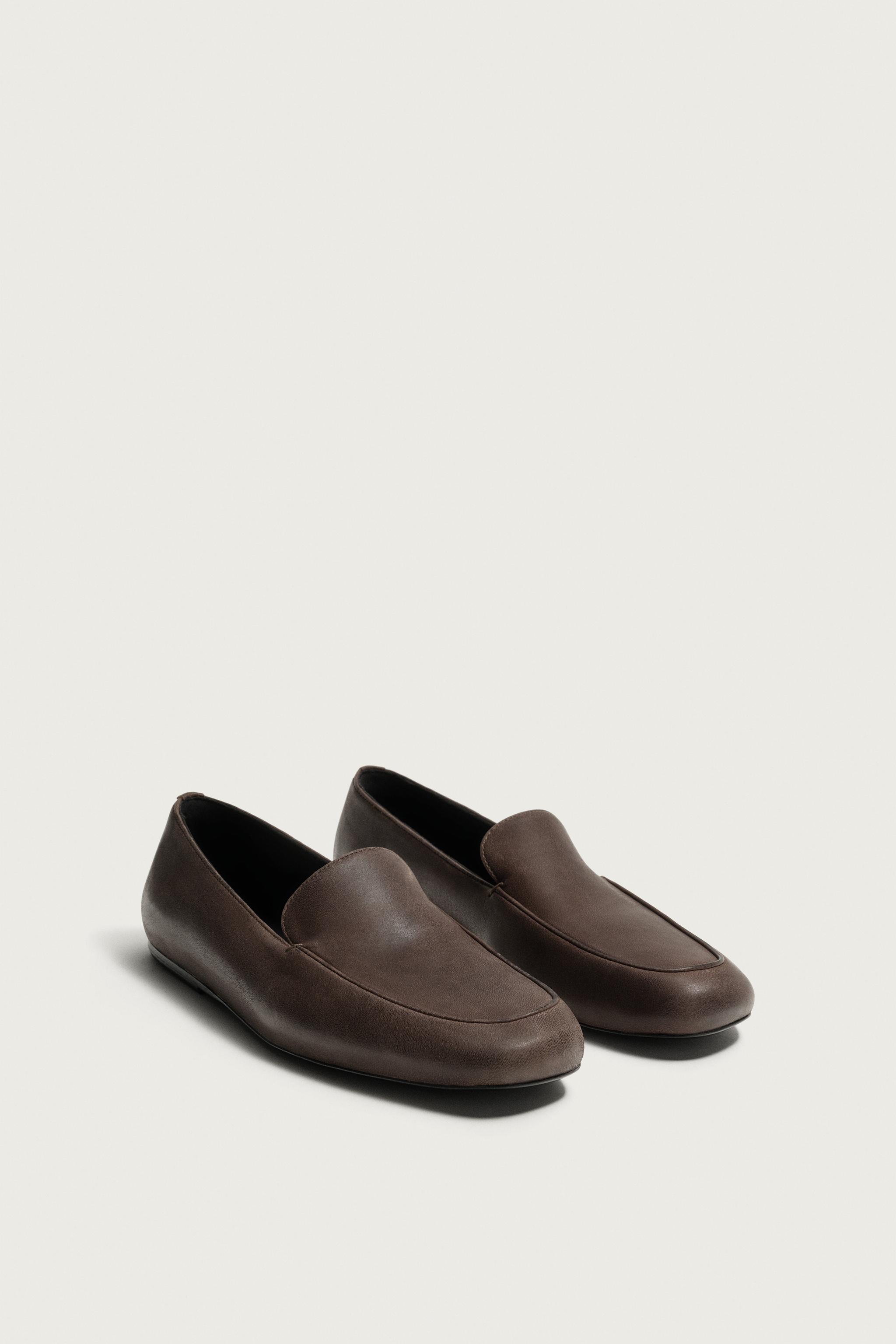 LEATHER LOAFERS — Brown