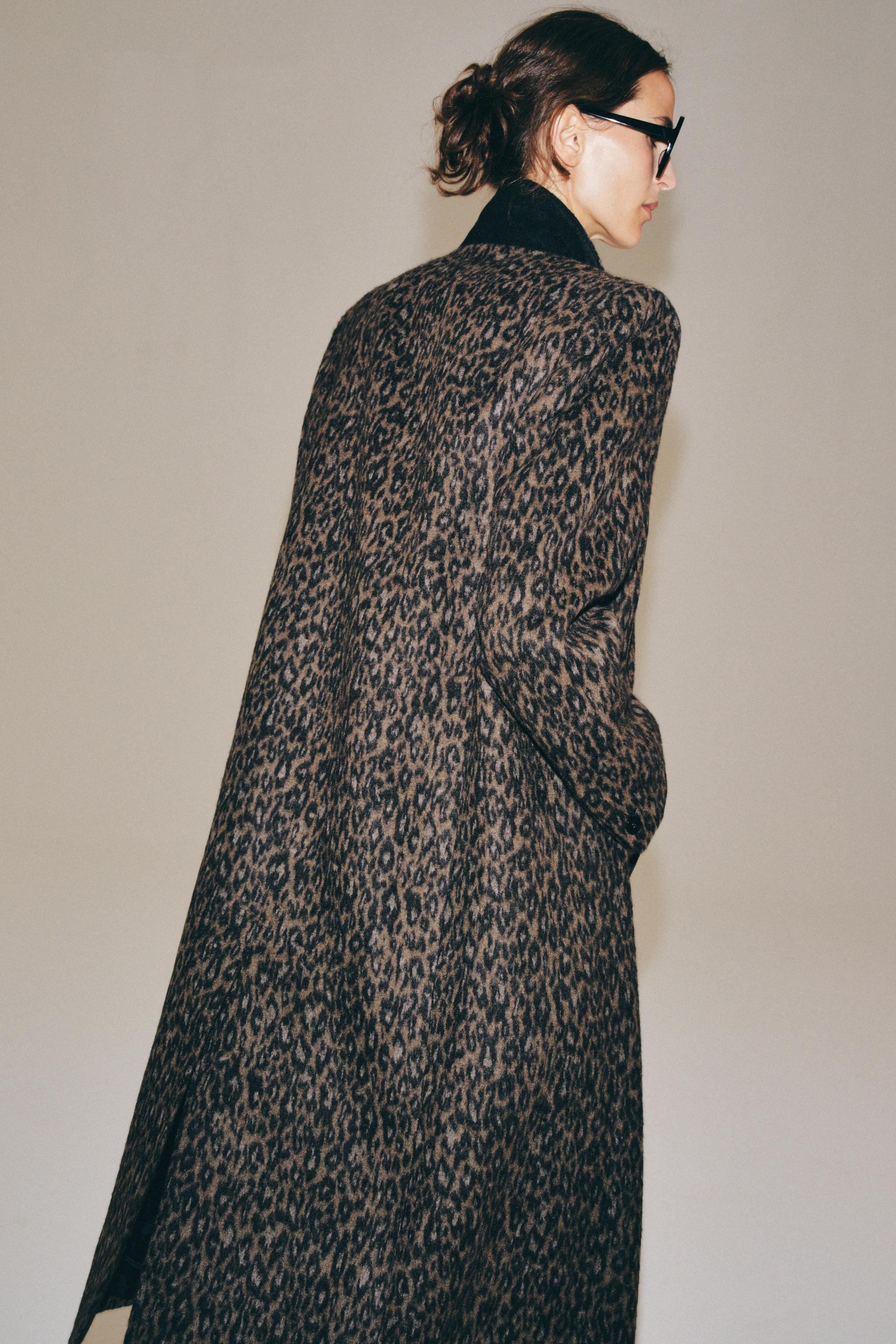 ANIMAL PRINT LONG COAT ZW COLLECTION