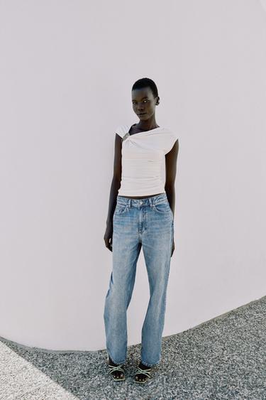 TOP DRAPEADO FORNITURA - Blanco roto de Zara