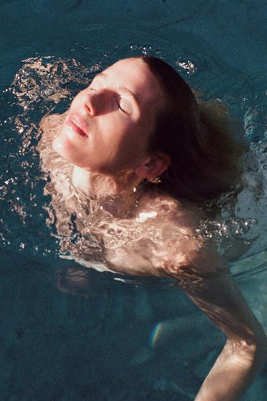 CORSET BEACH SWIMSUIT - Ecru by Zara