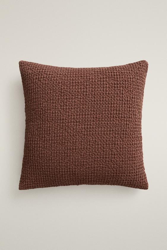 WAFFLE-KNIT CUSHION COVER - Pink by Zara - Image 0