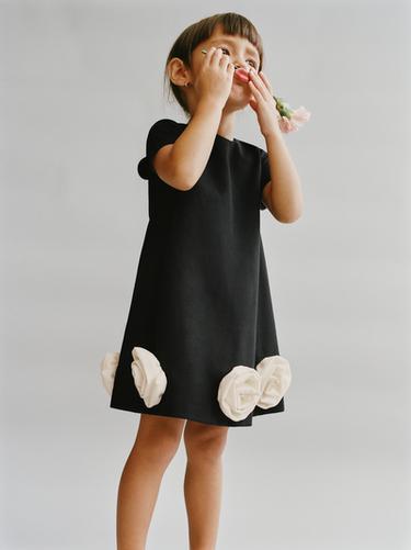CONTRAST 3D FLORAL DRESS - Black by Zara