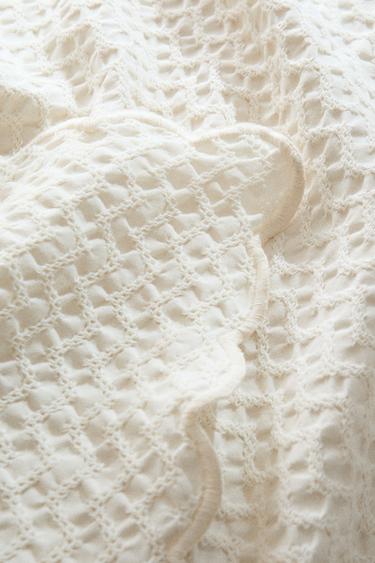 CHILDREN'S MINI WAFFLE TEXTURE BEDSPREAD - Ecru by Zara