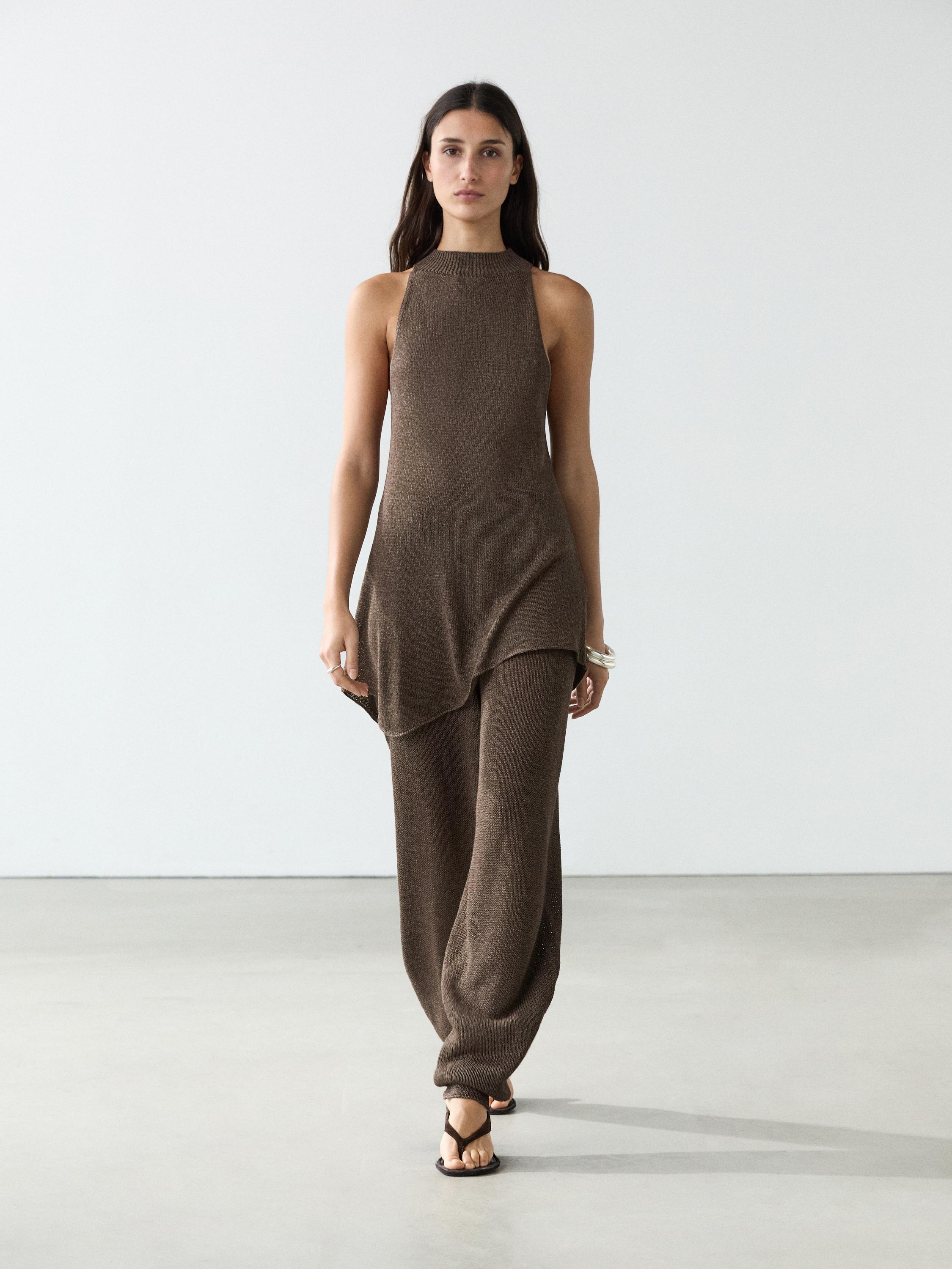 Top en maille asymétrique à encolure américaine total look