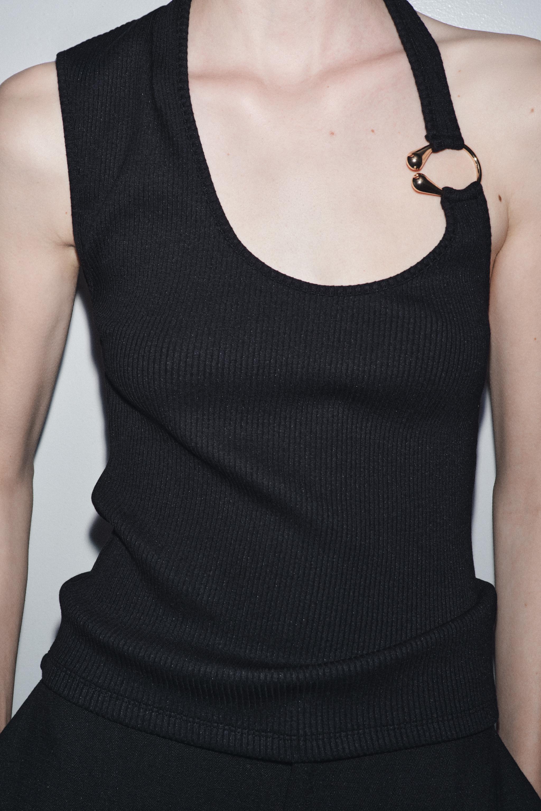 RIB TOP WITH METAL DETAIL