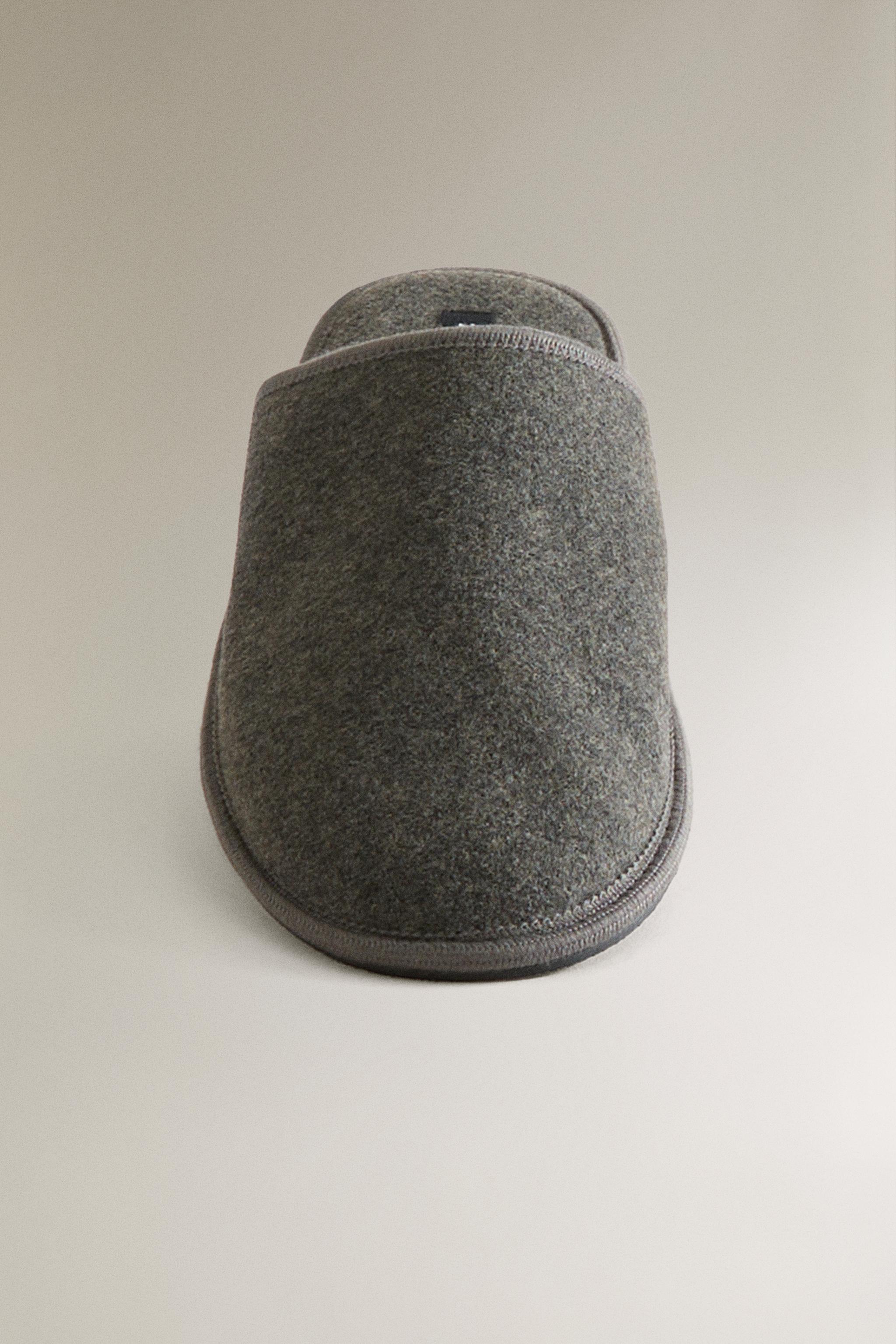 WARM FABRIC SLIPPERS