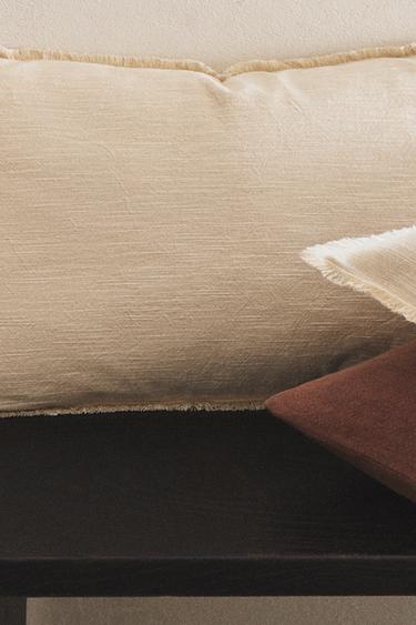 HOUSSE DE COUSSIN FRANGES - Écru de Zara - Image 5