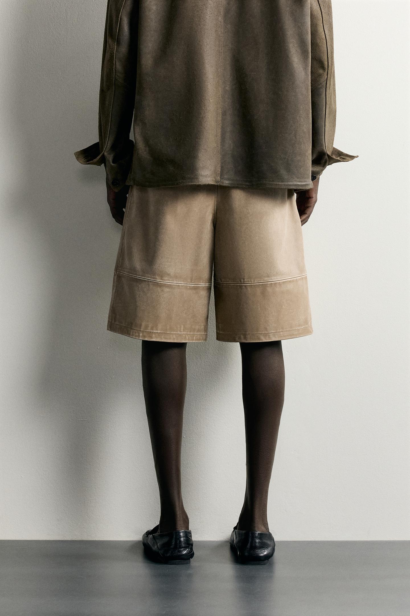 Мужские шорты Zara Washed-Effect Leather Bermuda, цвет: Бежевый — фото 3