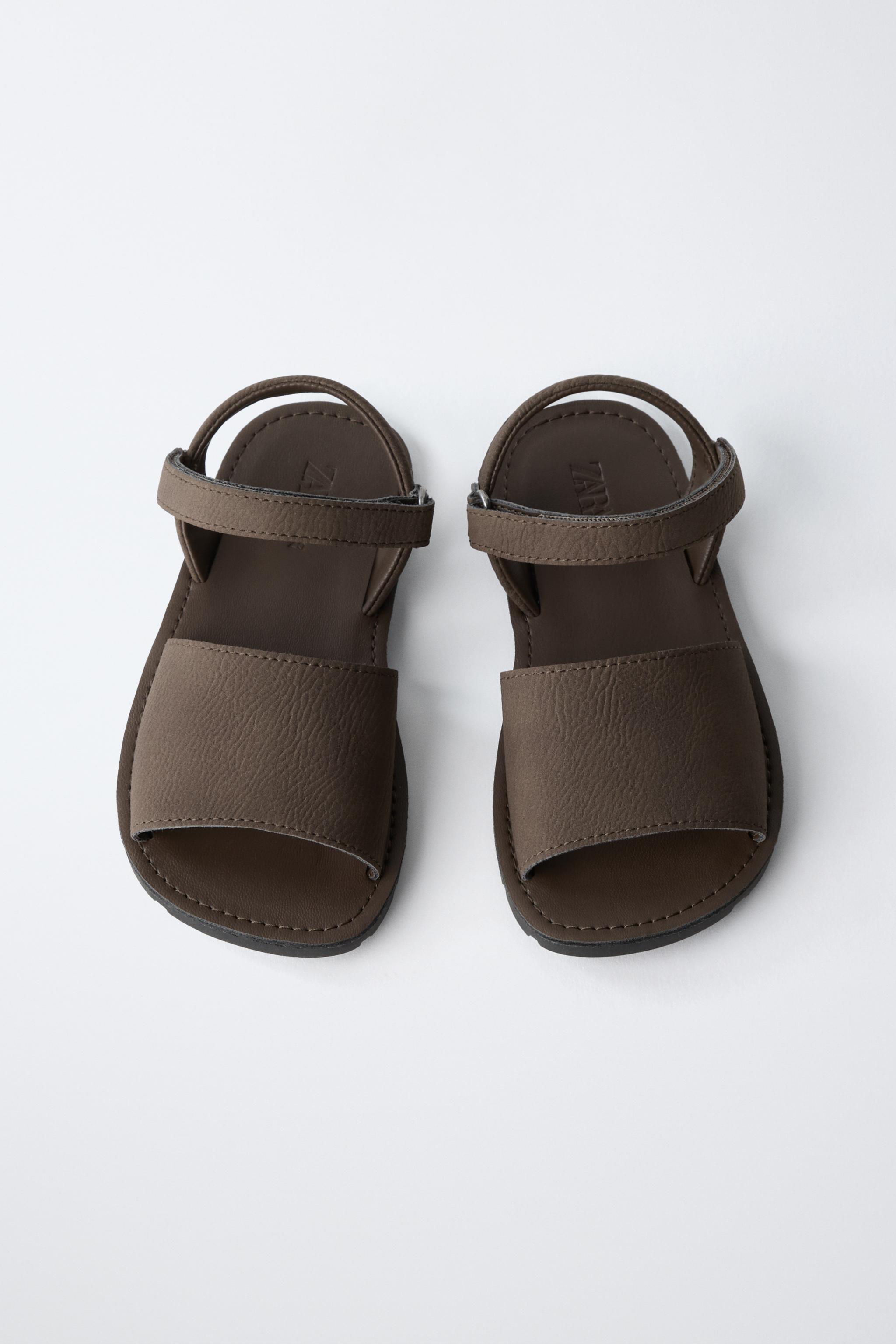 WIDE STRAP SANDALS