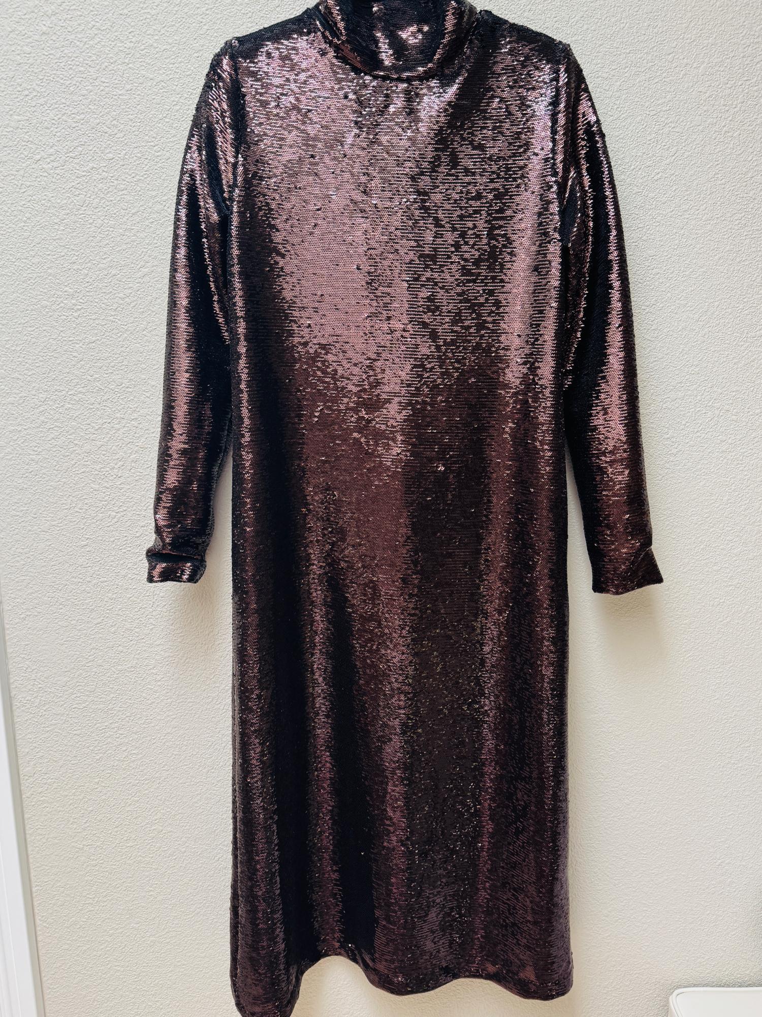SEQUIN KNIT DRESS