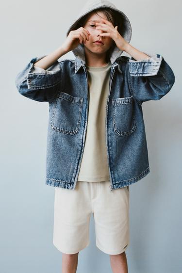 برمودا COMFORT STRAIGHT قطيفة - خام فاتح الخاص بـ Zara