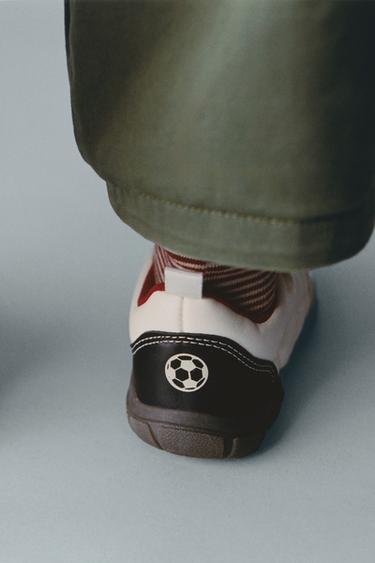 СПОРТИВНЫЕ КРОССОВКИ BAREFOOT — Белый от Zara