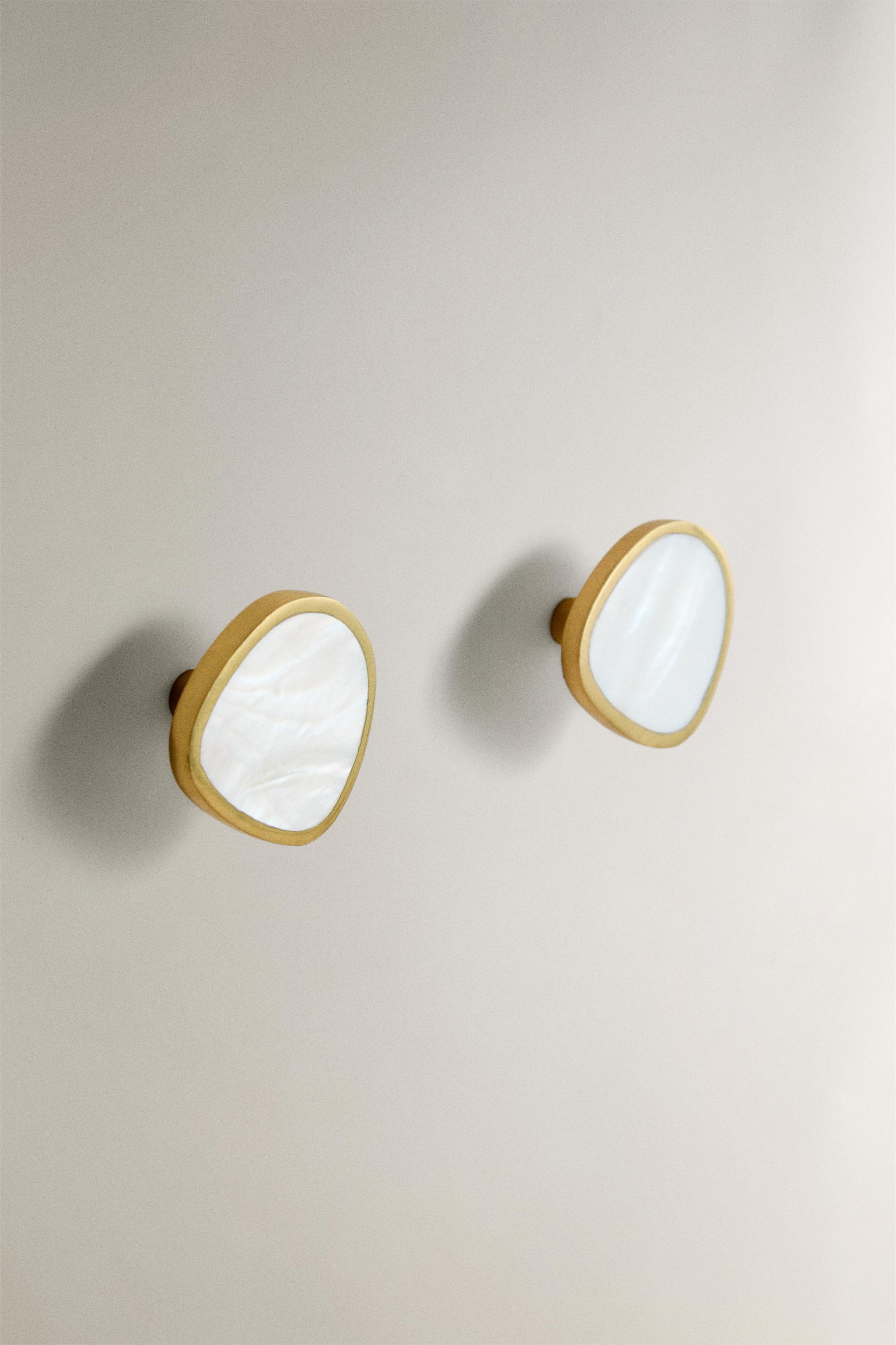 SET OF IRREGULAR MOTHER-OF-PEARL KNOBS (SET OF 2) — White