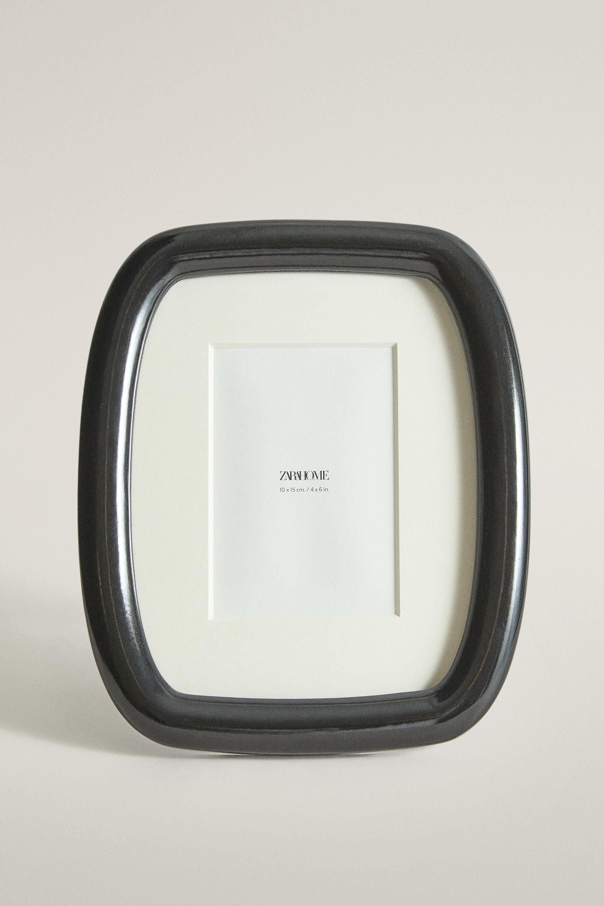 OVAL WOODEN PICTURE FRAME