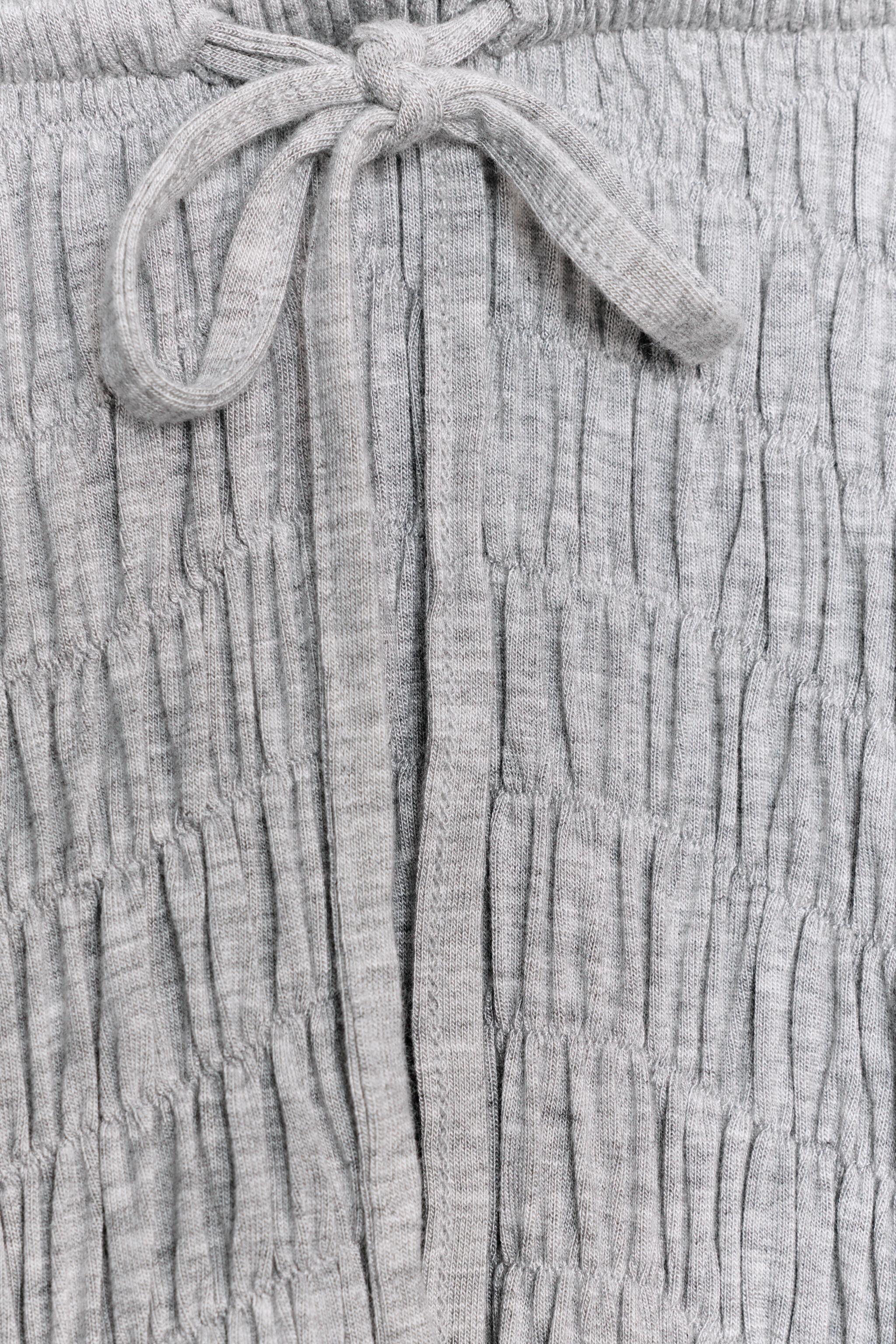 RUFFLED MIDI SKIRT