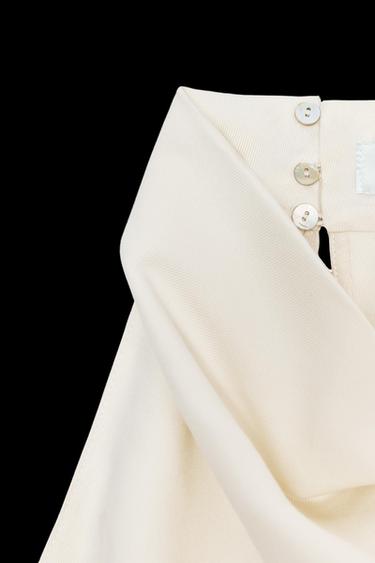 TOP HALTER FLUIDO ZW COLLECTION - Crudo de Zara