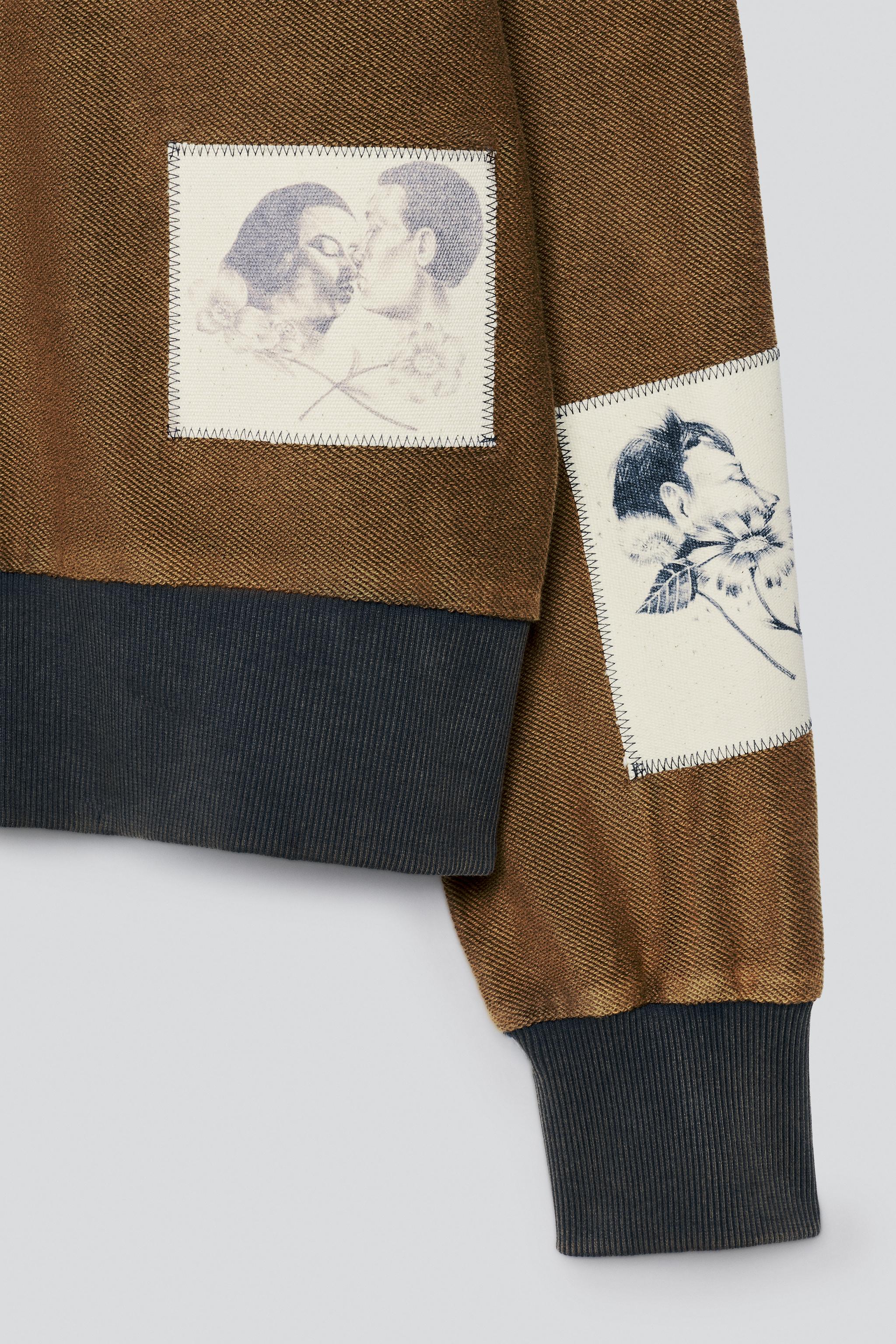 CONTRAST PATCH SWEATSHIRT