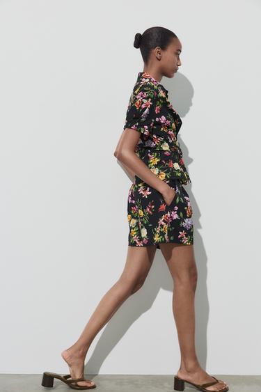BERMUDA À IMPRIMÉ FLEURS - Noir / Vert de Zara - Image 3