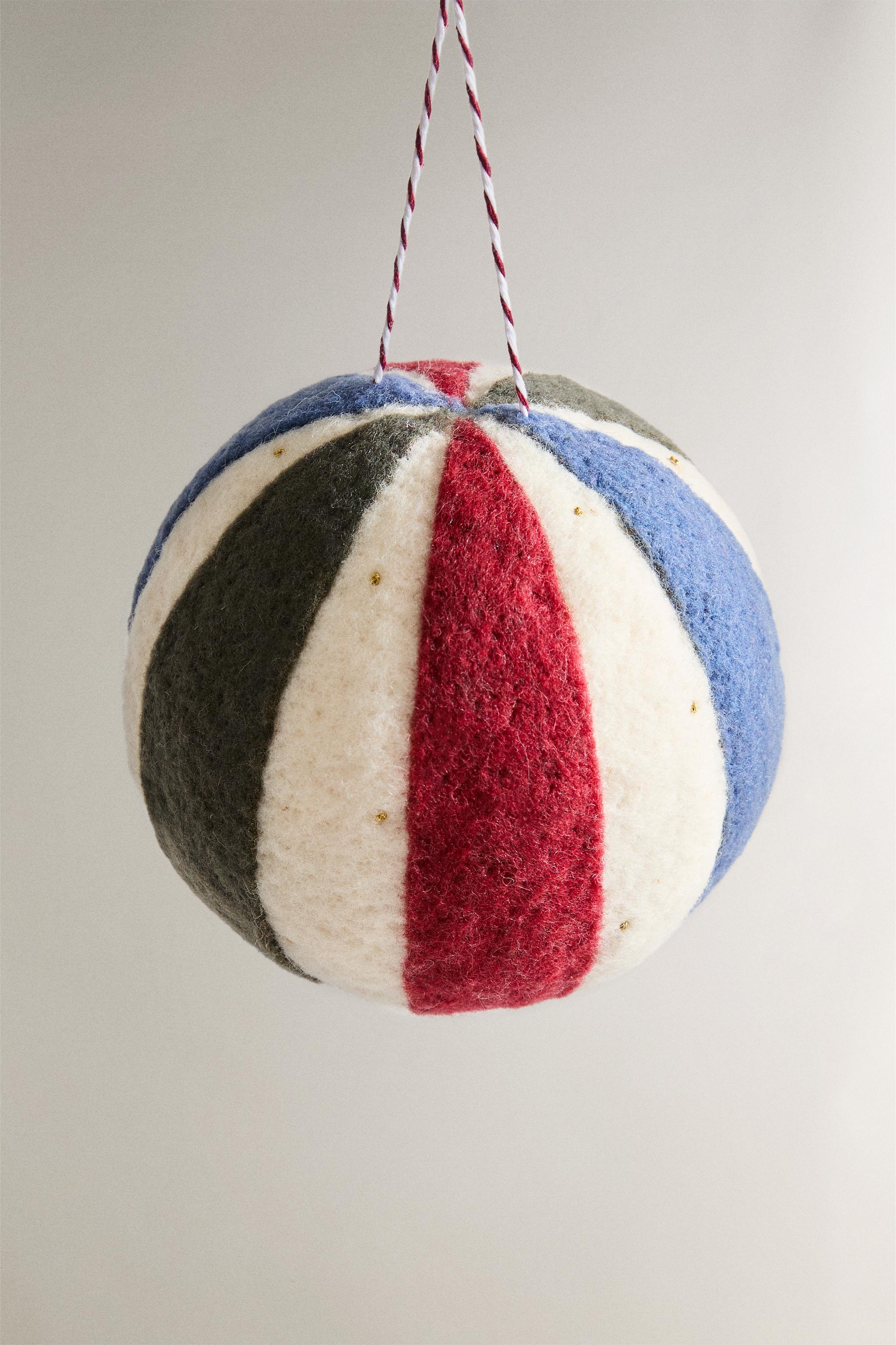 MULTICOLORED FELT BALL CHRISTMAS TREE ORNAMENT