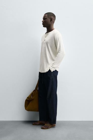 T-SHIRT COL BOUTONNÉ CHANVRE - VISCOSE - Écru de Zara - Image 3
