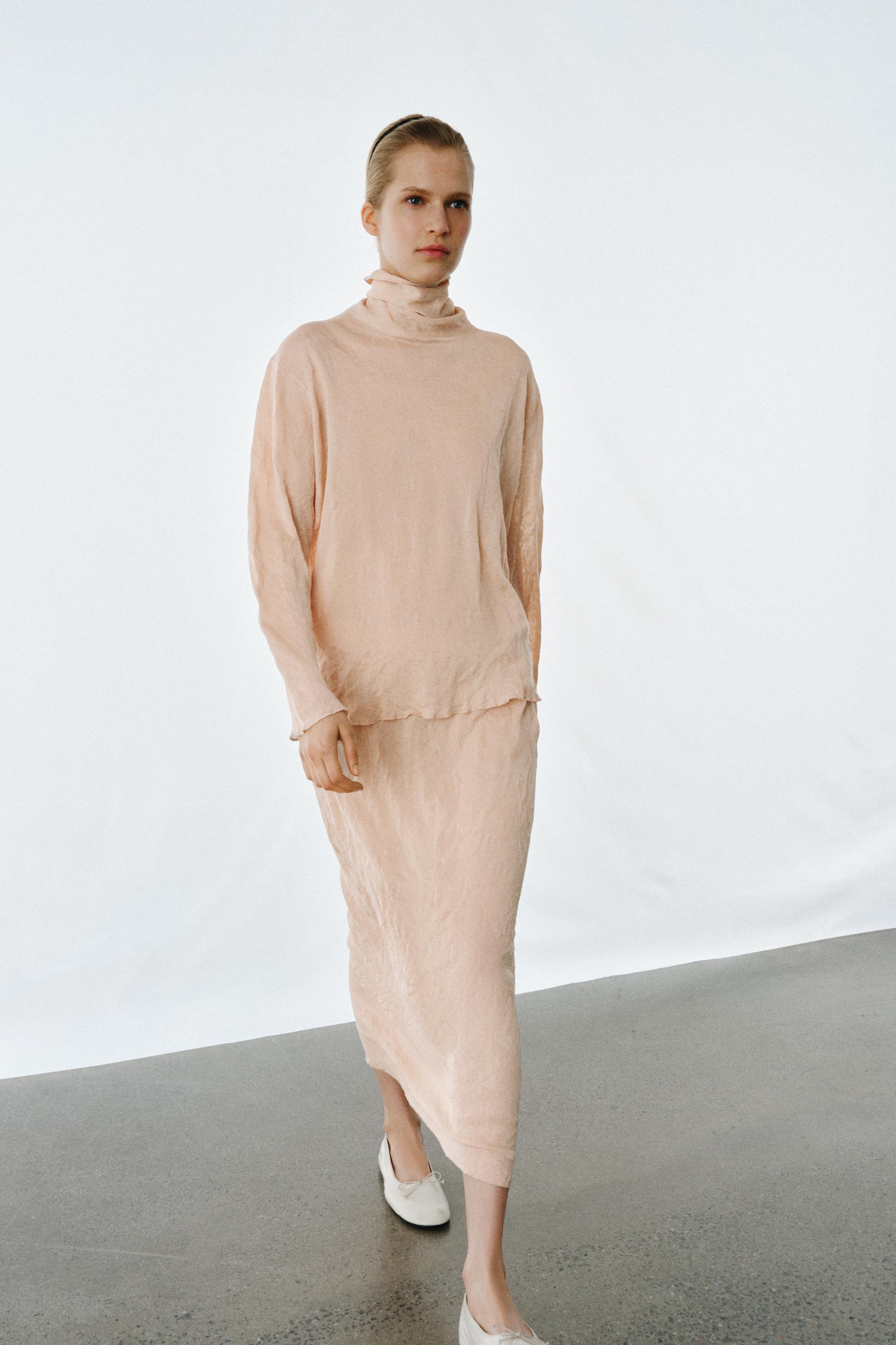 WRINKLED EFFECT KNIT MIDI SKIRT