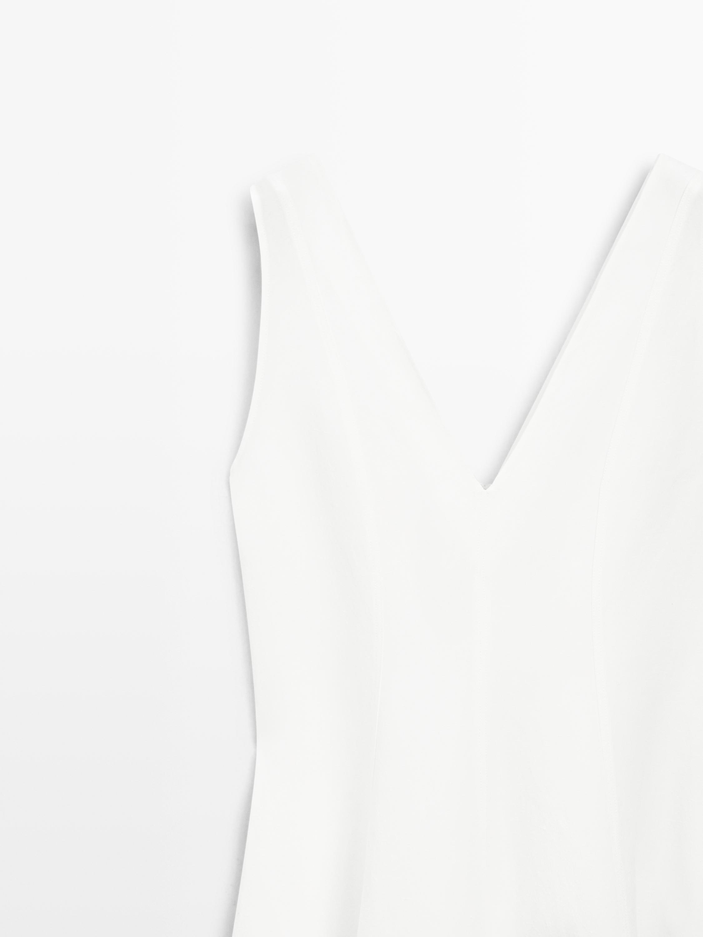 Flowing linen blend midi dress