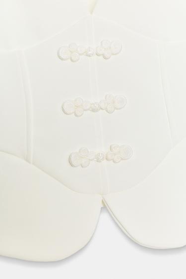 TOP À BRETELLES ET ALAMARES - Blanc cassé de Zara - Image 8