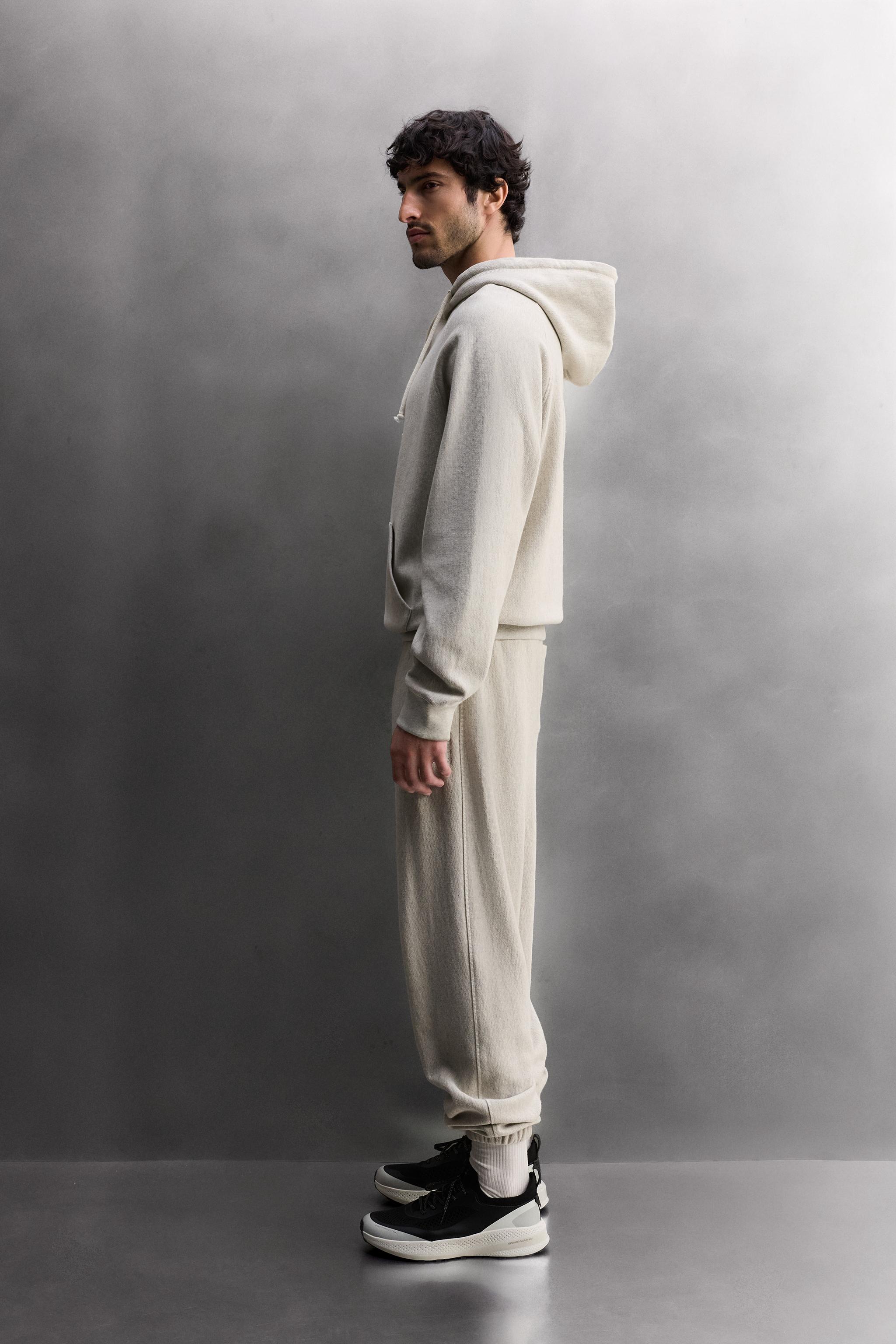 SWEAT HOODIE D'ENTRAÎNEMENT BASIQUE