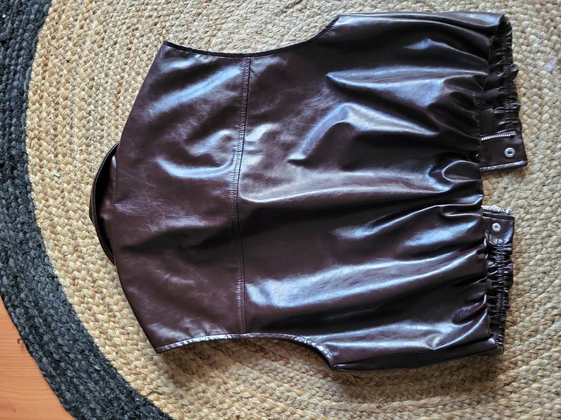 FAUX LEATHER VEST - Image 2