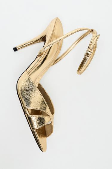 SANDALES À TALONS EFFET MÉTALLISÉ - Or de Zara