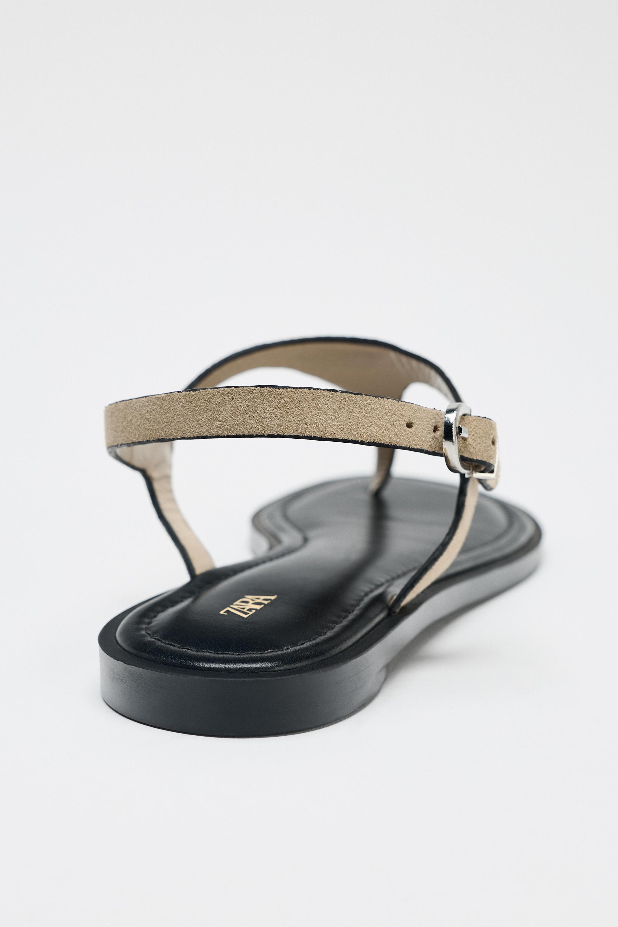 LEATHER BUCKLE STRAP SANDALS