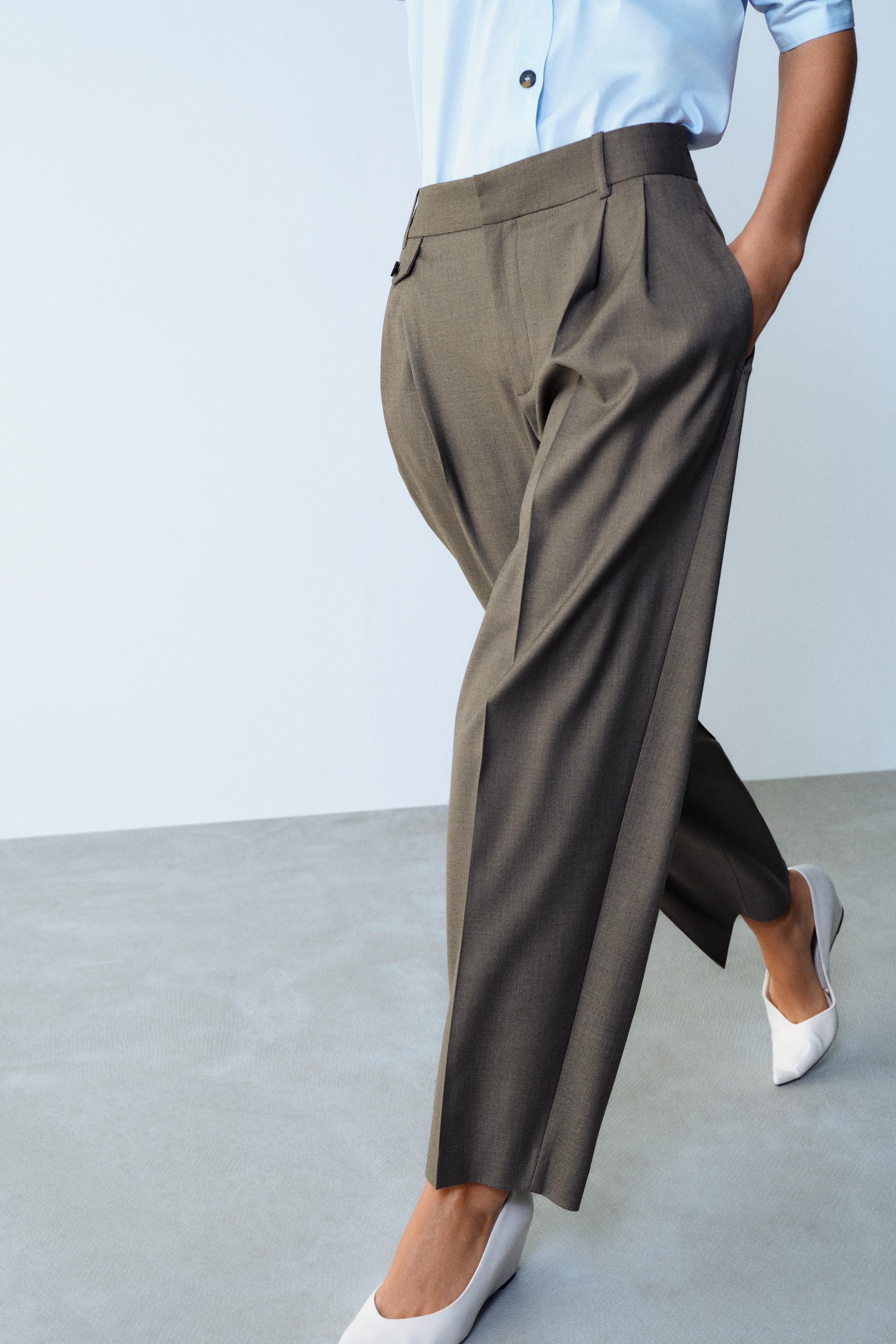 PANTALON CARROT À PINCES