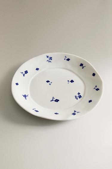 ASSIETTE À DESSERT PORCELAINE FLEUR - Blanc / Bleu marine de Zara - Image 1