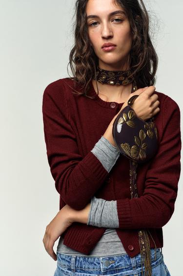 صندوق صلب بالزهور - أحمر عنابي by Zara