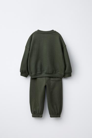 Zara JOGGING SET SWEATSHIRT AND PANTS EMBROIDERED TEXT - Green