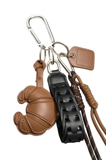 Zara MULTICHARM KEYCHAIN - Sandy Brown