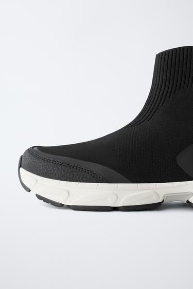 BASKETS MONTANTES CHAUSSETTE - Noir de Zara - Image 3