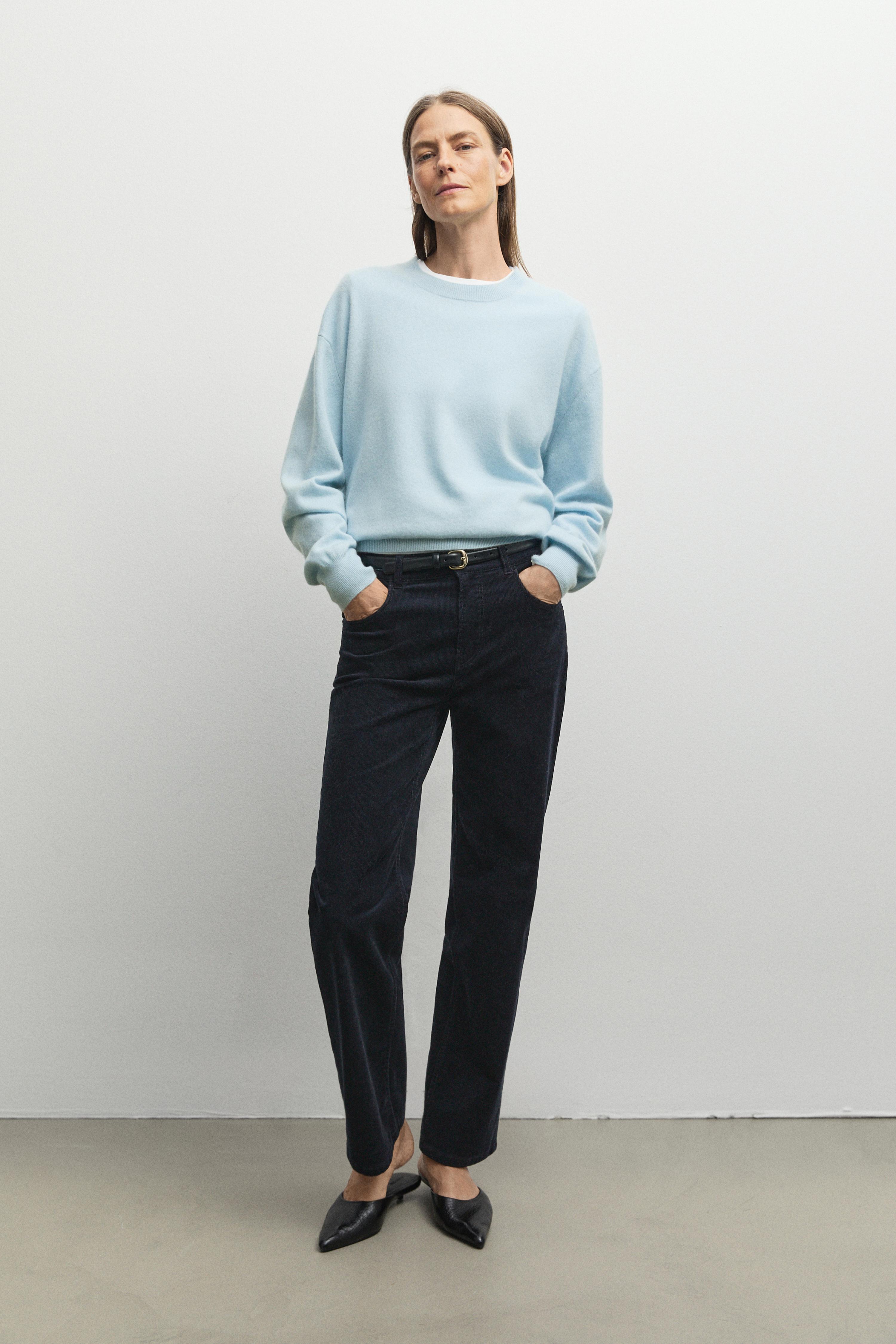 100% cashmere long sleeve sweater