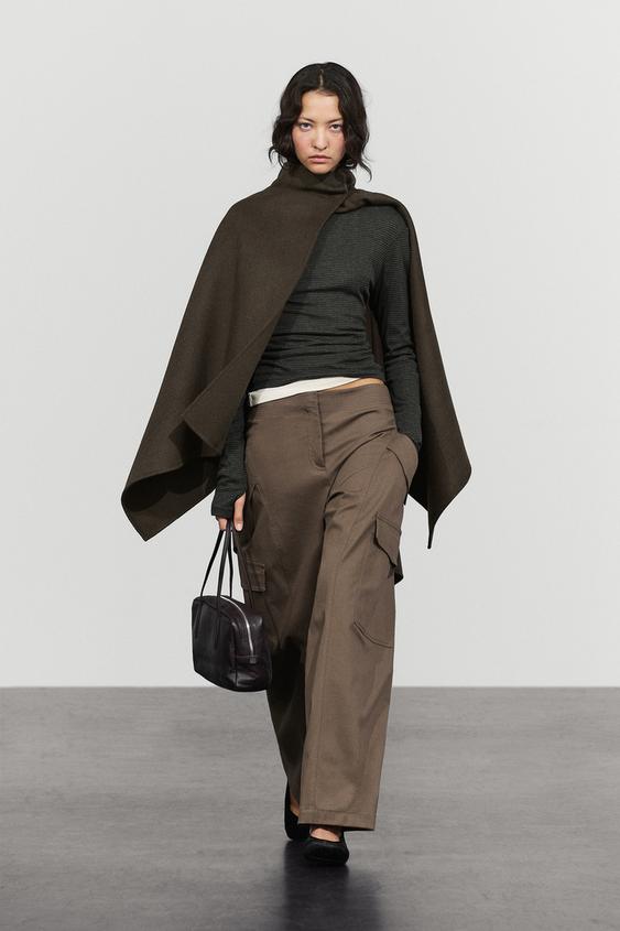 Pantalon cargo détails taille en coton mélangé - Kaki de Zara - Image 0