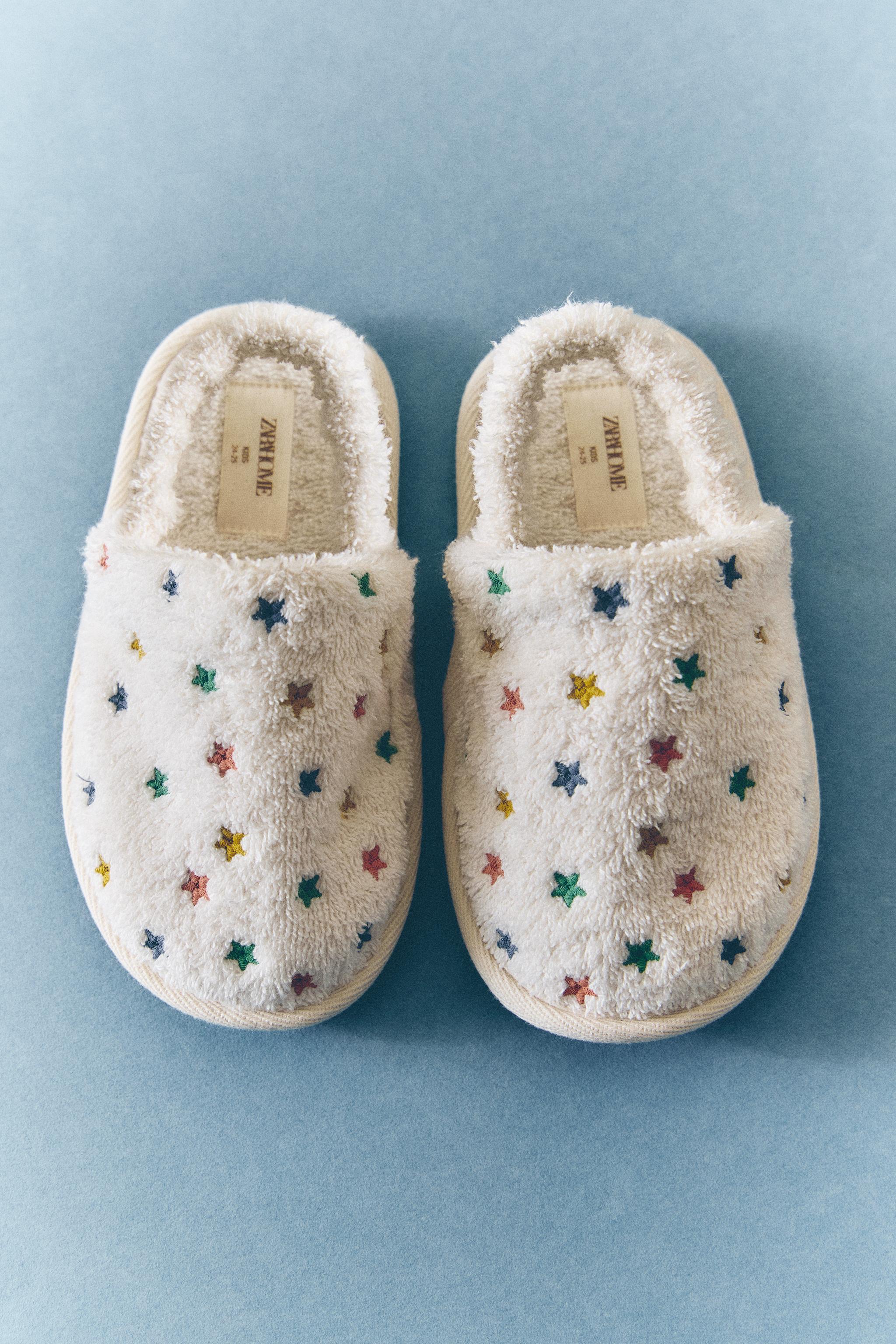 TERRYCLOTH STAR BATHROOM SLIPPERS