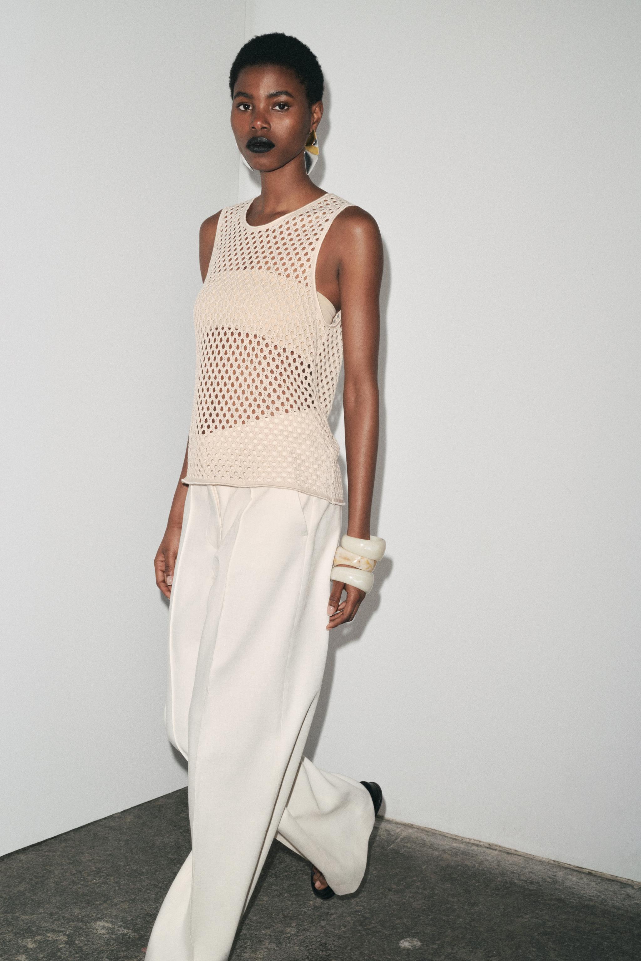 SOERTE | Loose sleeveless knit / ルーズノースリーブニット