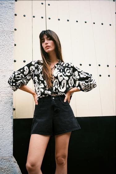 Z1975 MOM FIT MID-WAIST SHORTS - Black by Zara
