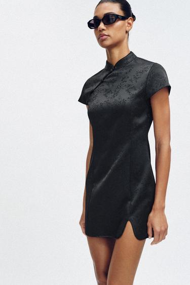 VESTIDO CORTO JACQUARD - Negro de Zara
