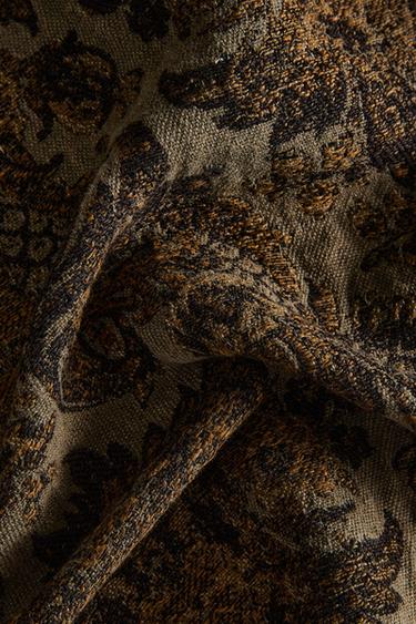 FLORAL JACQUARD THROW - Brown by Zara