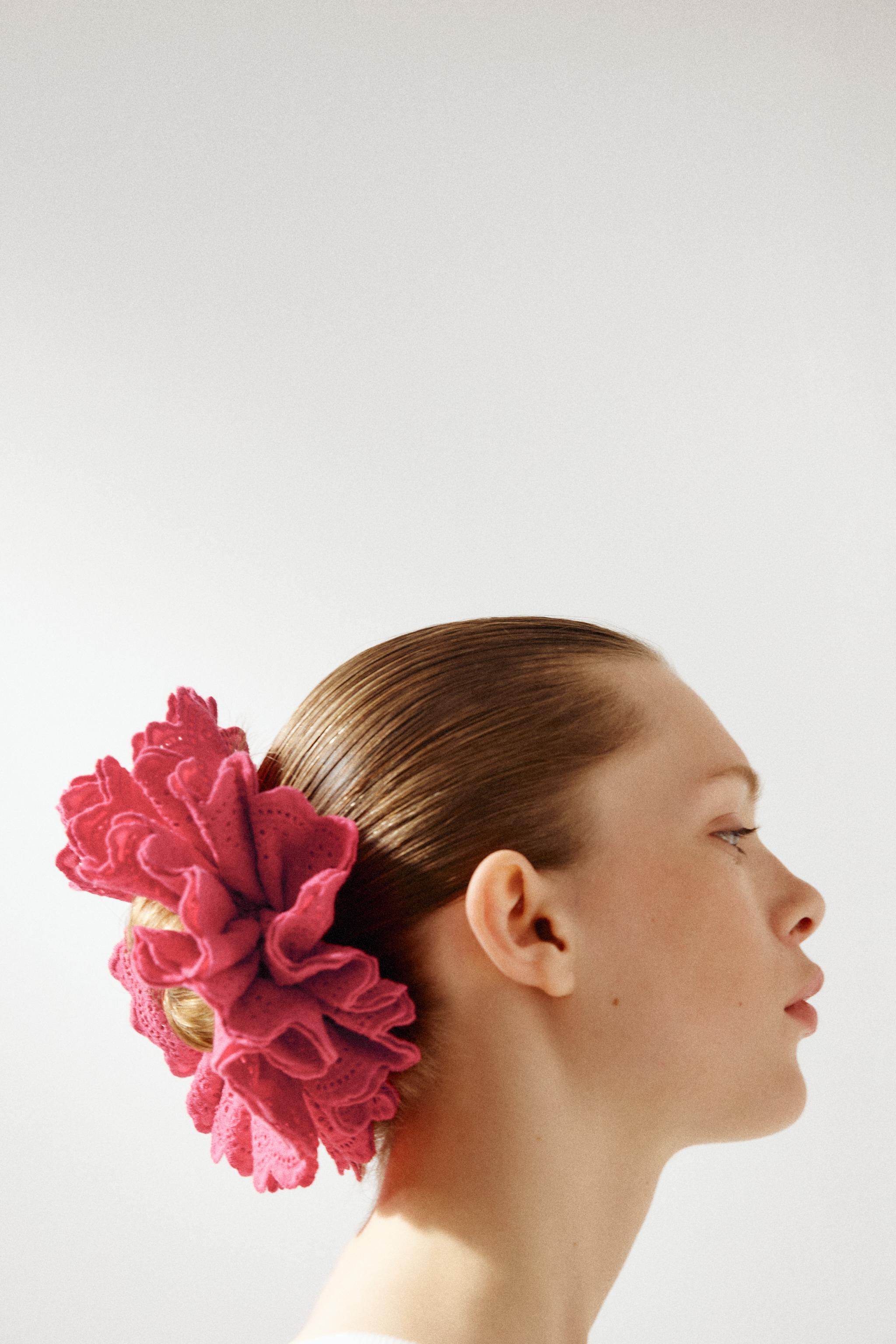 MAXI SCRUNCHIE ALGODÃO BORDADOS - Fúcsia | ZARA Brasil